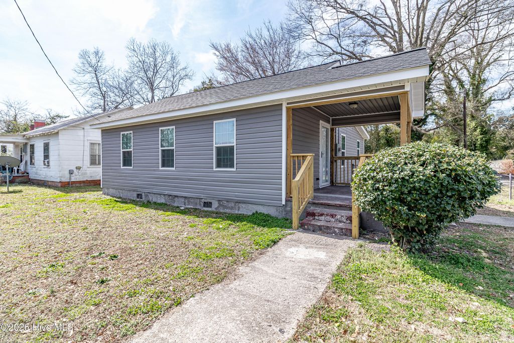 Photo of 511 S Leslie Street, Goldsboro, NC 27530 (MLS # 100558870)
