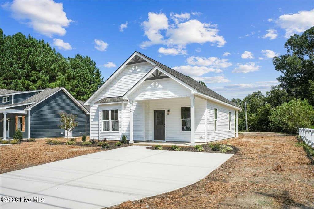 Photo of 306 S Sycamore Street, Fremont, NC 27830 (MLS # 100597010)