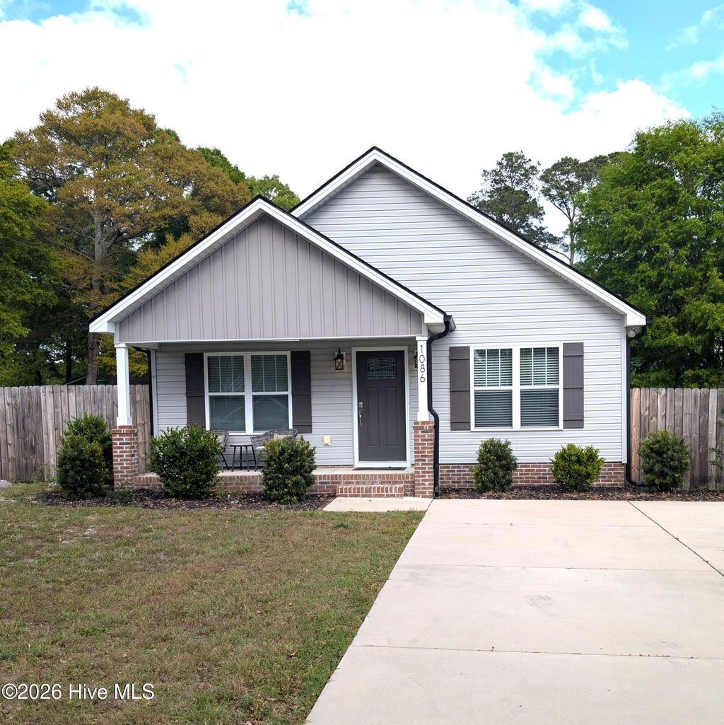 Photo of 1086 Mille Avenue SW, Calabash, NC 28467 (MLS # 100566203)