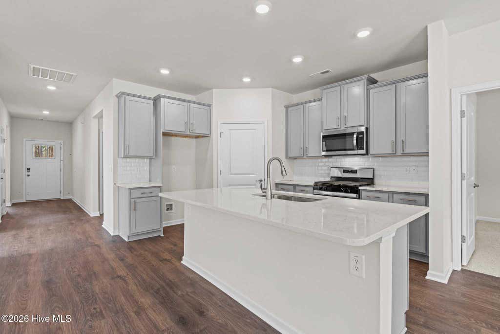 Photo of 7021 Bayberry Park Drive, New Bern, NC 28562 (MLS # 100598739)