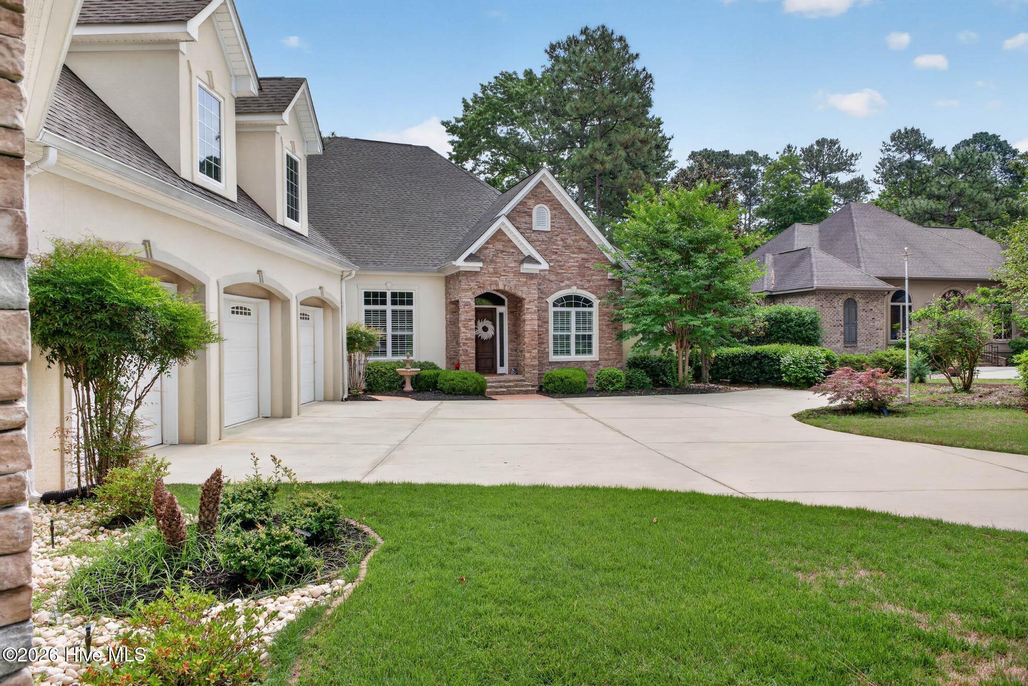 109 Foxhound Run Road