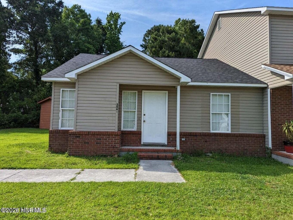 Photo of 2061 Brandymill Lane, Jacksonville, NC 28546 (MLS # 100611869)