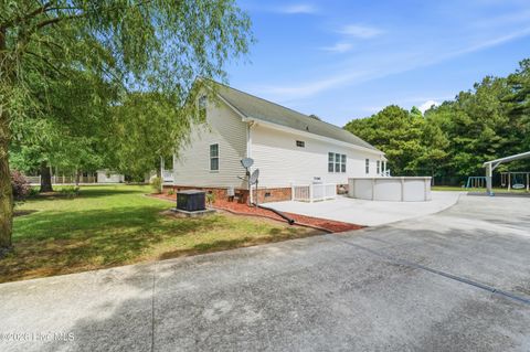 Tiny photo for 295 Mayberry Lane, Richlands, NC 28574 (MLS # 100573846)