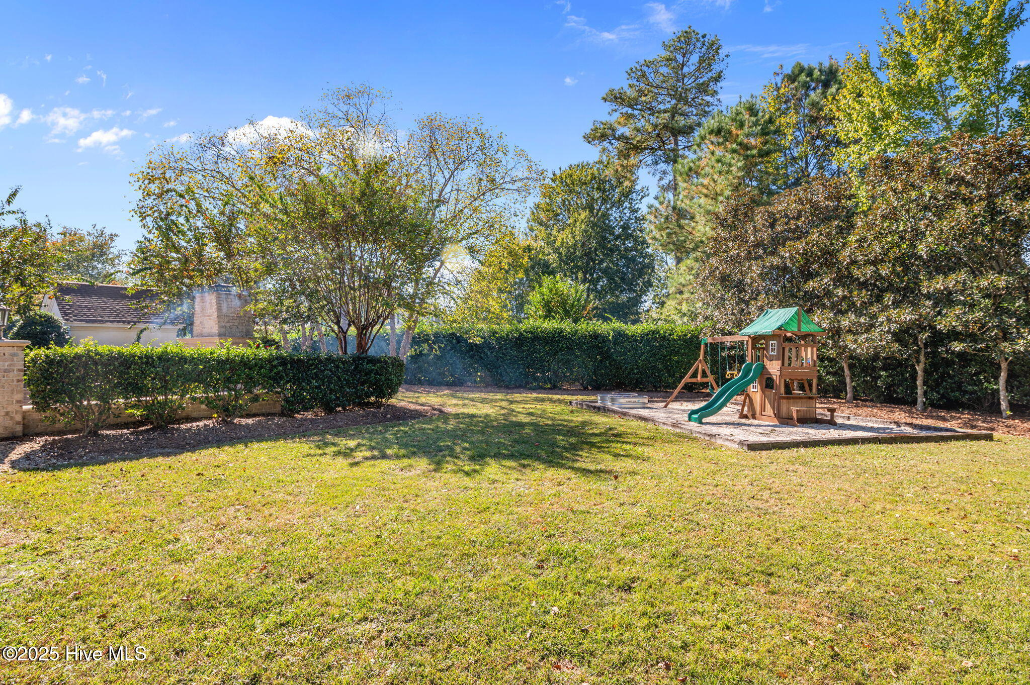 Greenville, North Carolina 27858, United States, 5 Bedrooms Bedrooms, ,4 BathroomsBathrooms,Residential,Pending,255934