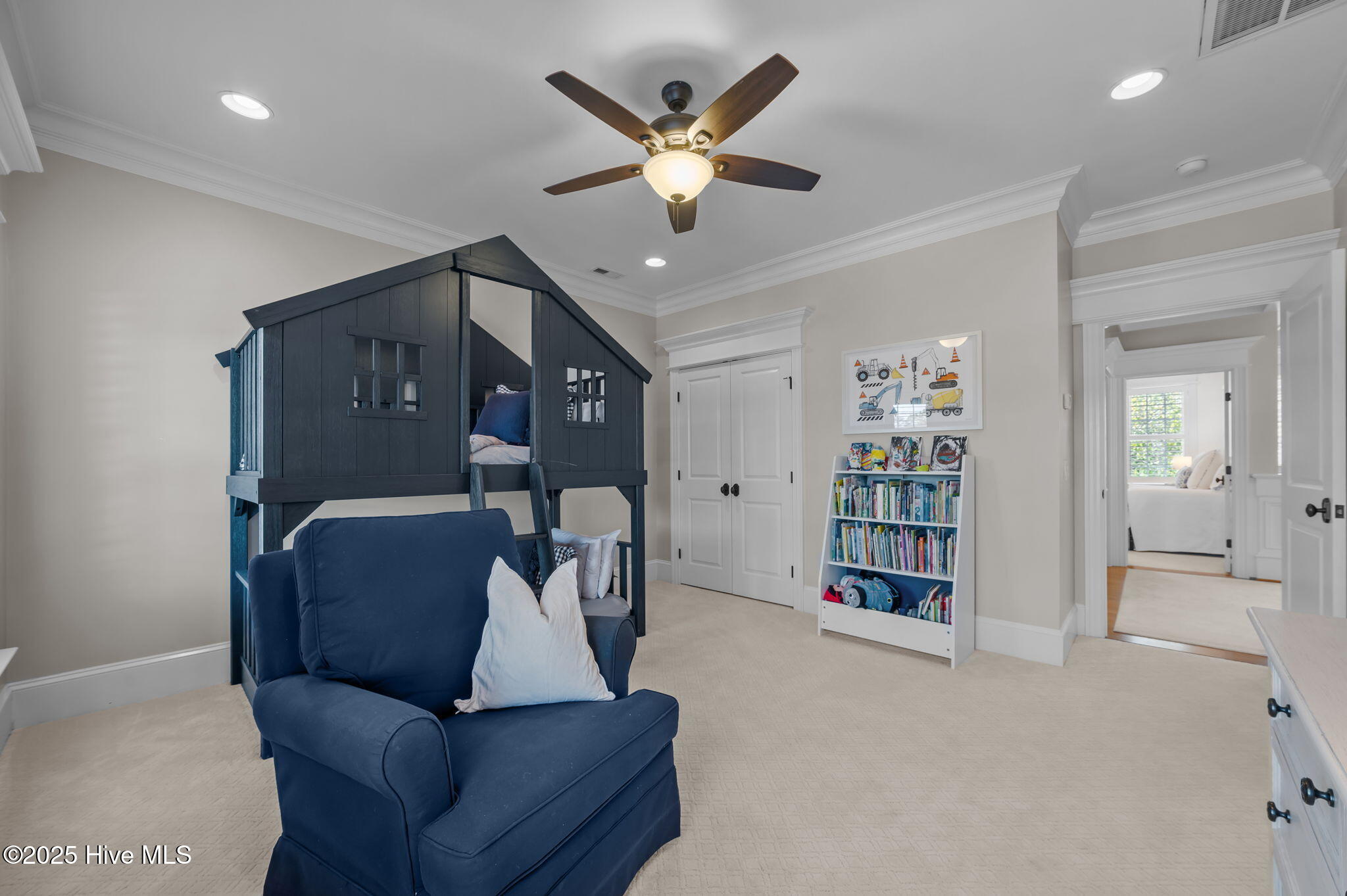 Greenville, North Carolina 27858, United States, 5 Bedrooms Bedrooms, ,4 BathroomsBathrooms,Residential,Pending,255934