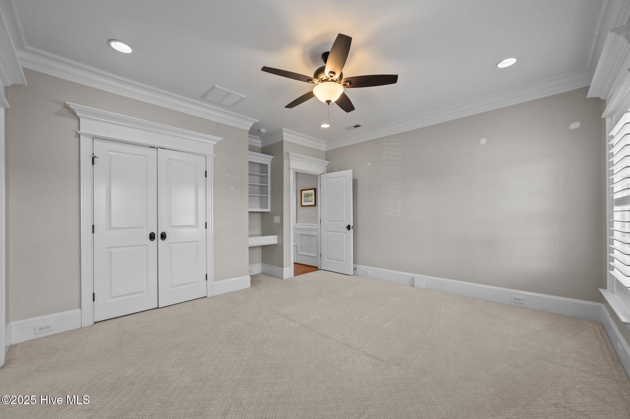 Greenville, North Carolina 27858, United States, 5 Bedrooms Bedrooms, ,4 BathroomsBathrooms,Residential,Pending,255934