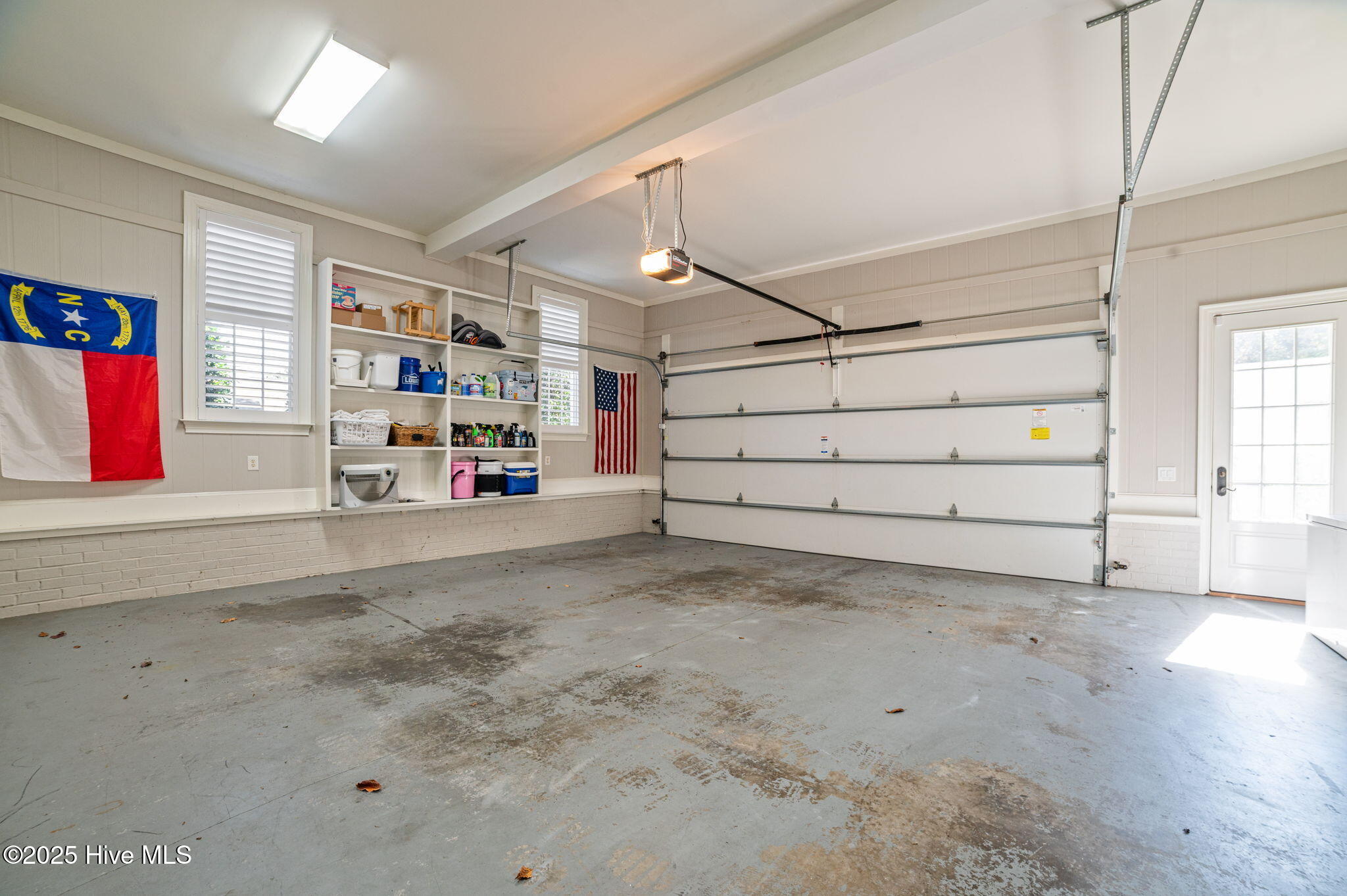 Greenville, North Carolina 27858, United States, 5 Bedrooms Bedrooms, ,4 BathroomsBathrooms,Residential,Pending,255934