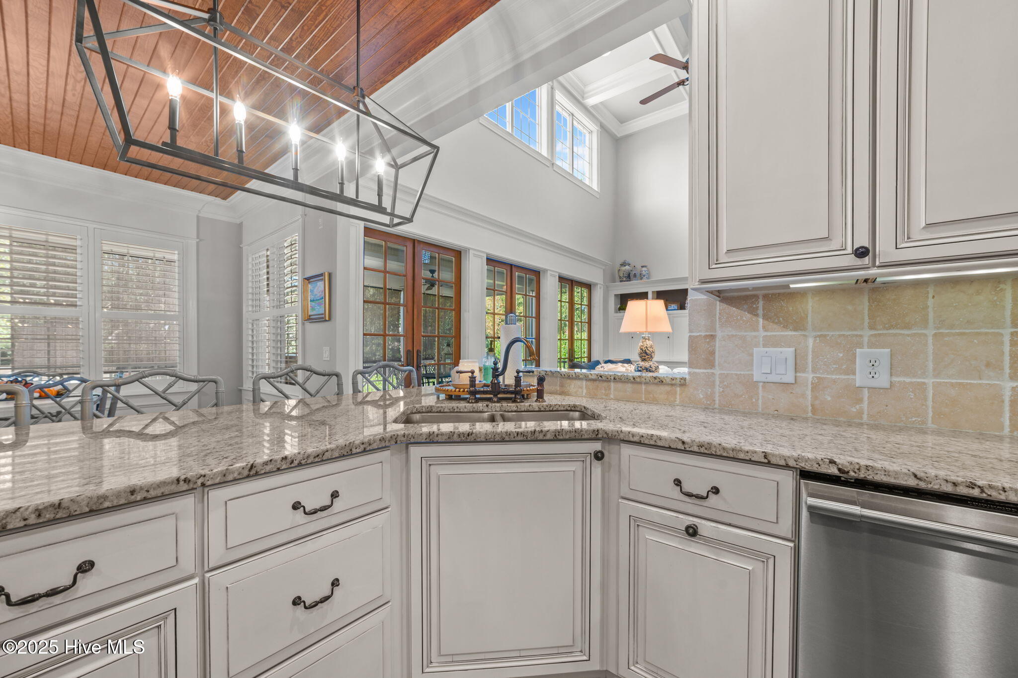 Greenville, North Carolina 27858, United States, 5 Bedrooms Bedrooms, ,4 BathroomsBathrooms,Residential,Pending,255934