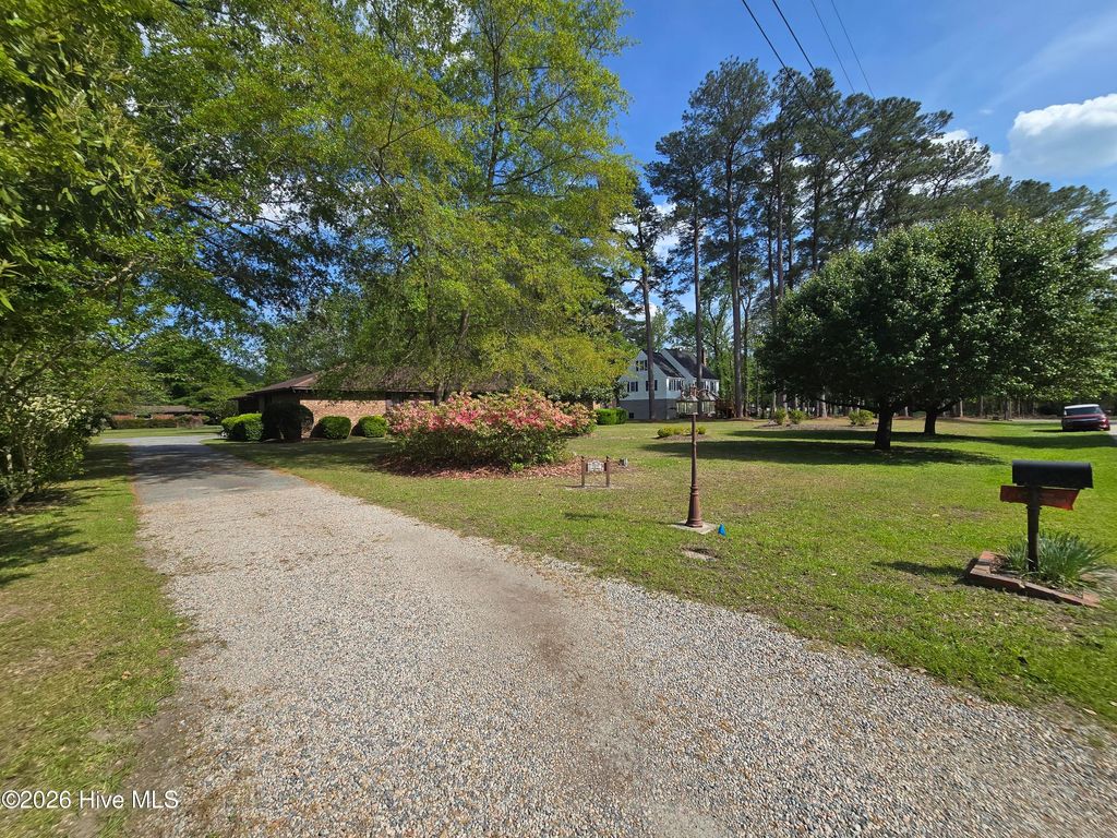 Photo of 202 Haven Way S, Washington, NC 27889 (MLS # 100566726)