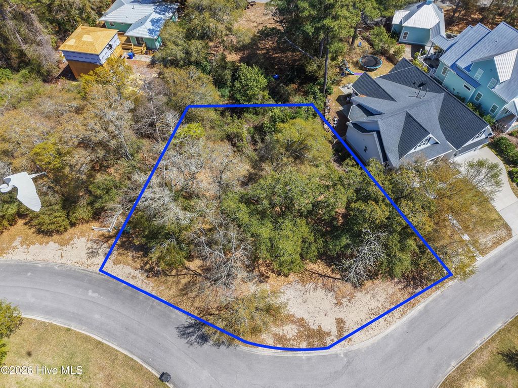 Photo of 714 Skipjack Circle, Southport, NC 28461 (MLS # 100563883)