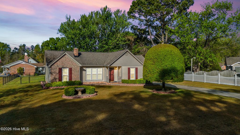 Photo of 1107 Gould Road, Jacksonville, NC 28540 (MLS # 100565895)