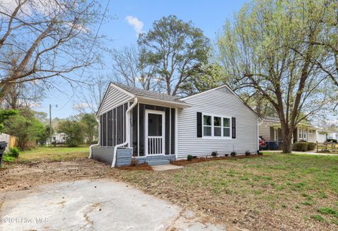 Tiny photo for 522 Oak Lane, Jacksonville, NC 28540 (MLS # 100560188)
