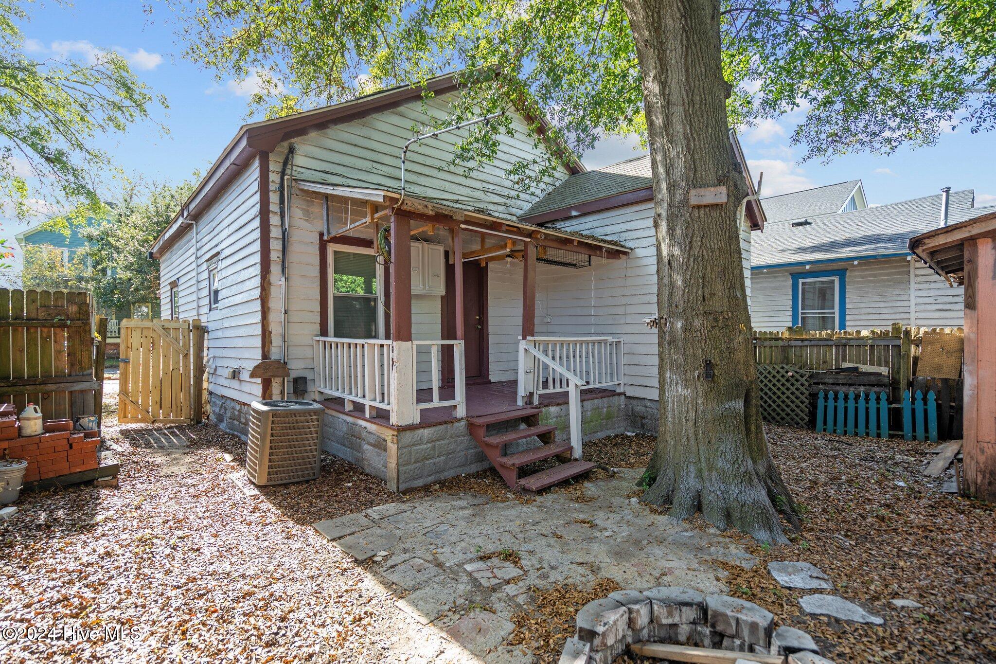 317 Queen Street