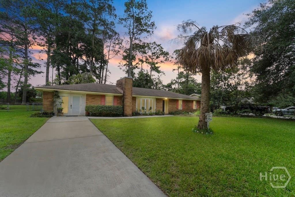 Photo of 375 EastRidge Drive, Savannah, GA 31406 (MLS # SA359435)