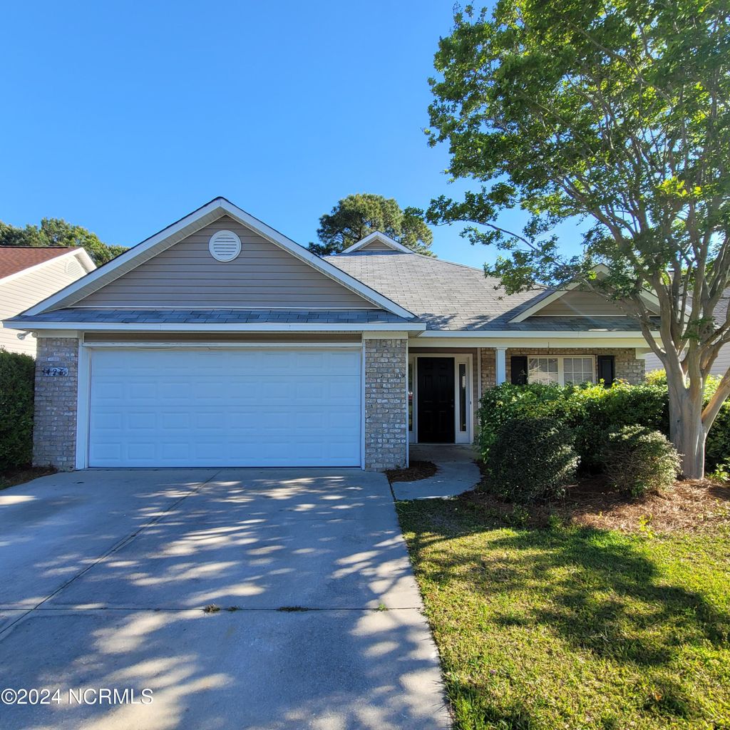 Photo of 426 Foxwood Lane, Wilmington, NC 28409 (MLS # 100550472)