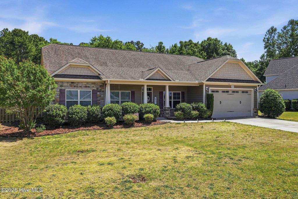 Photo of 207 Brightleaf Drive, Whispering Pines, NC 28327 (MLS # 100583160)
