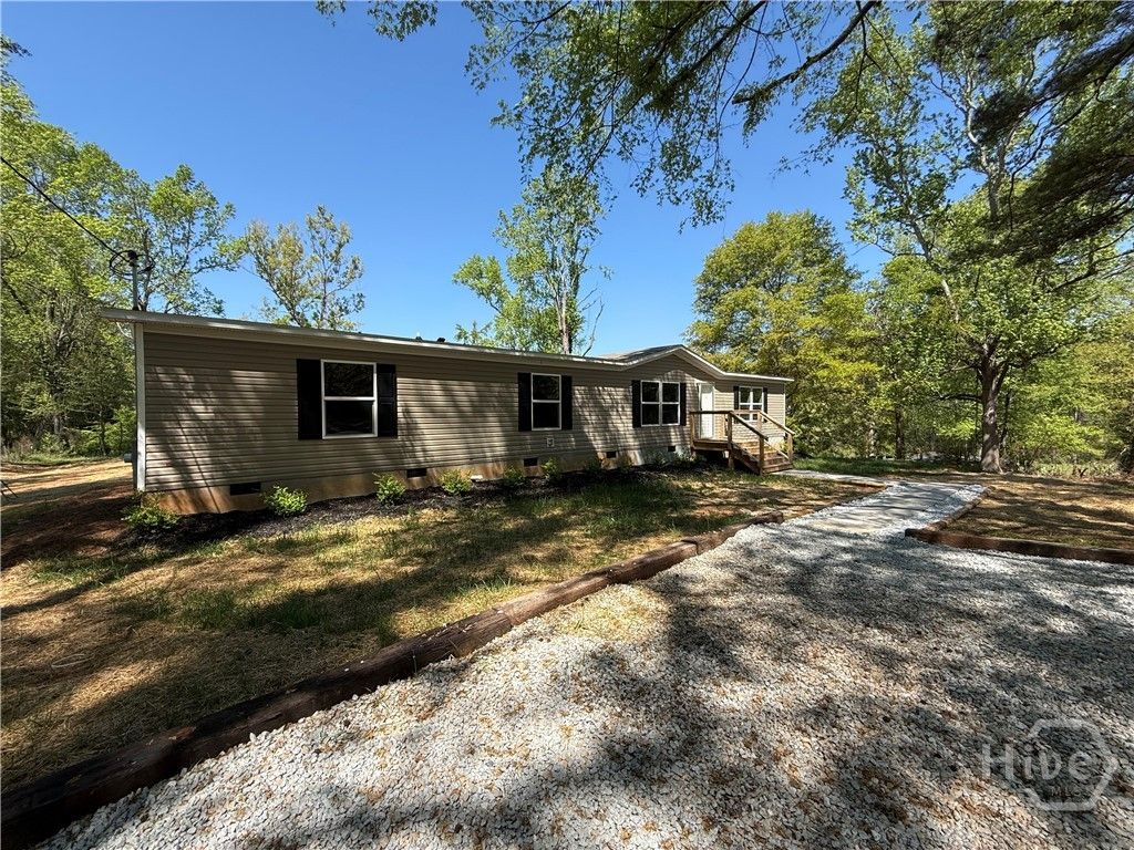 Photo of 832 Stone Stewart Road, Hull, GA 30646 (MLS # CL348163)