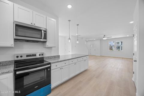 Tiny photo for 709 W Hayes Street, Burgaw, NC 28425 (MLS # 100559895)