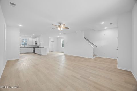 Tiny photo for 709 W Hayes Street, Burgaw, NC 28425 (MLS # 100559895)