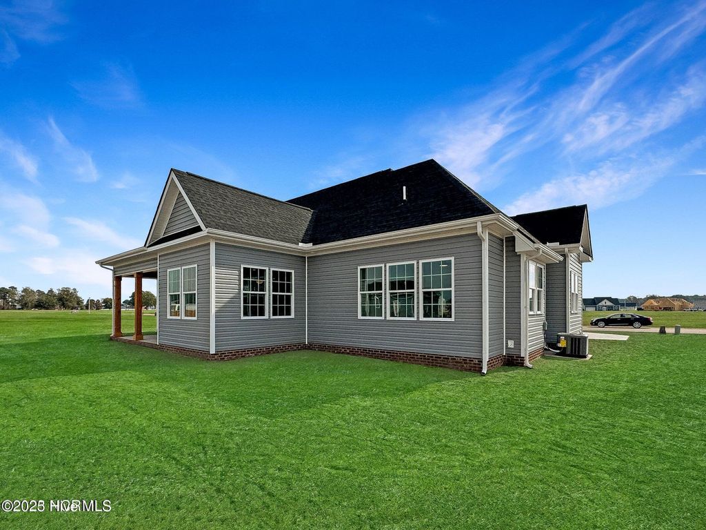 Photo of 118 Grandview Drive, Elizabeth City, NC 27909 (MLS # 100583304)