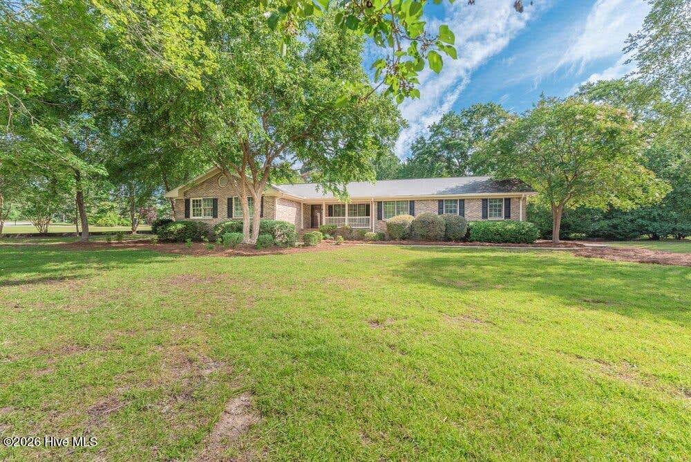 Photo of 247 Wannamaker Drive, Barnwell, SC 29812 (MLS # 100581418)