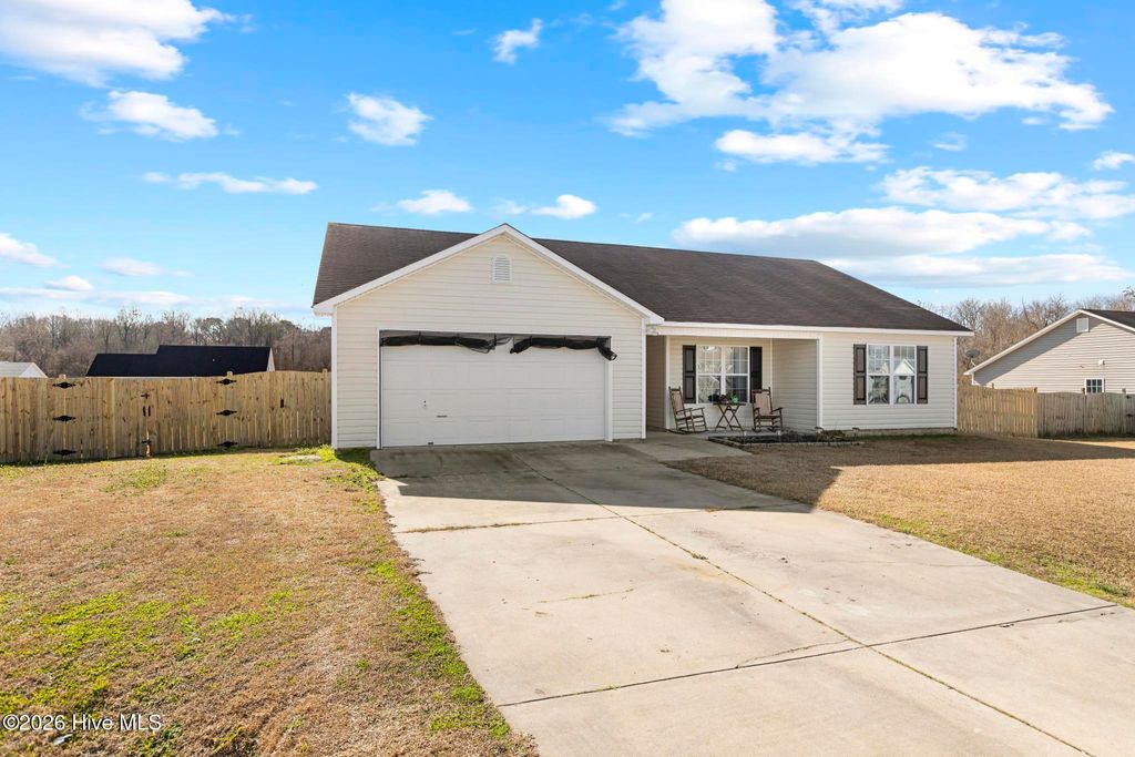 Photo of 205 High Meadow Court, Richlands, NC 28574 (MLS # 100552473)