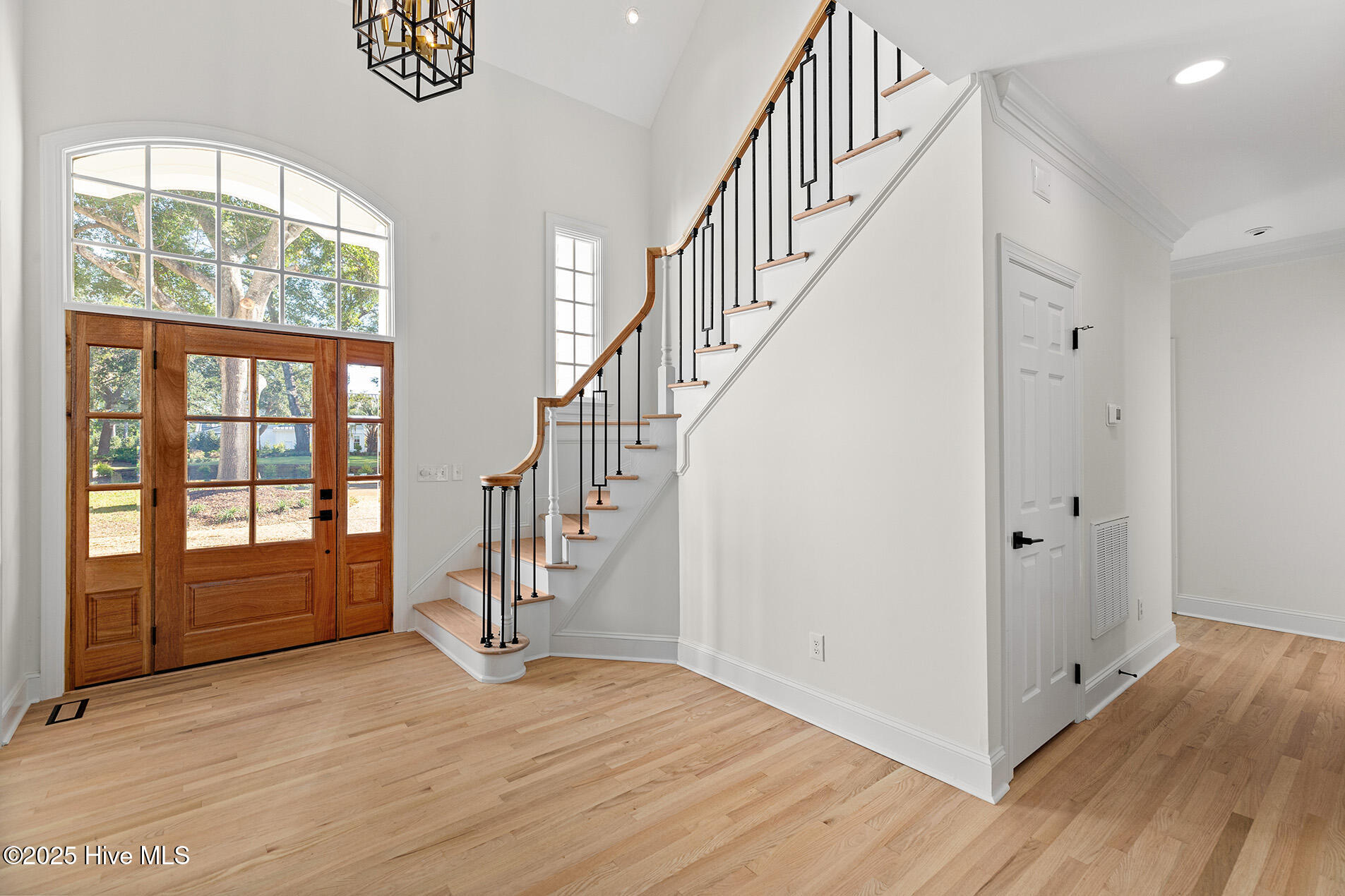 2404 Ocean Point Place