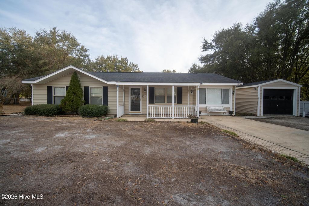 Photo of 139 Pine Court, Hubert, NC 28539 (MLS # 100557302)