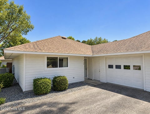 Tiny photo for 928 Summerlin Falls Court, Wilmington, NC 28412 (MLS # 100612176)
