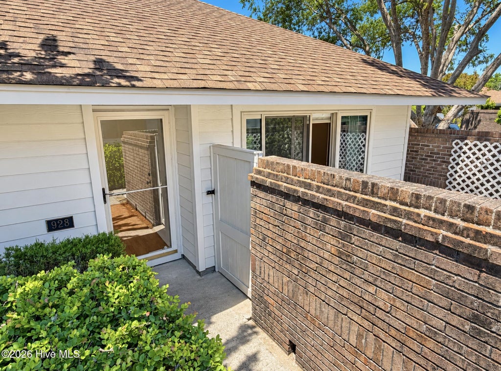 Photo of 928 Summerlin Falls Court, Wilmington, NC 28412 (MLS # 100612176)