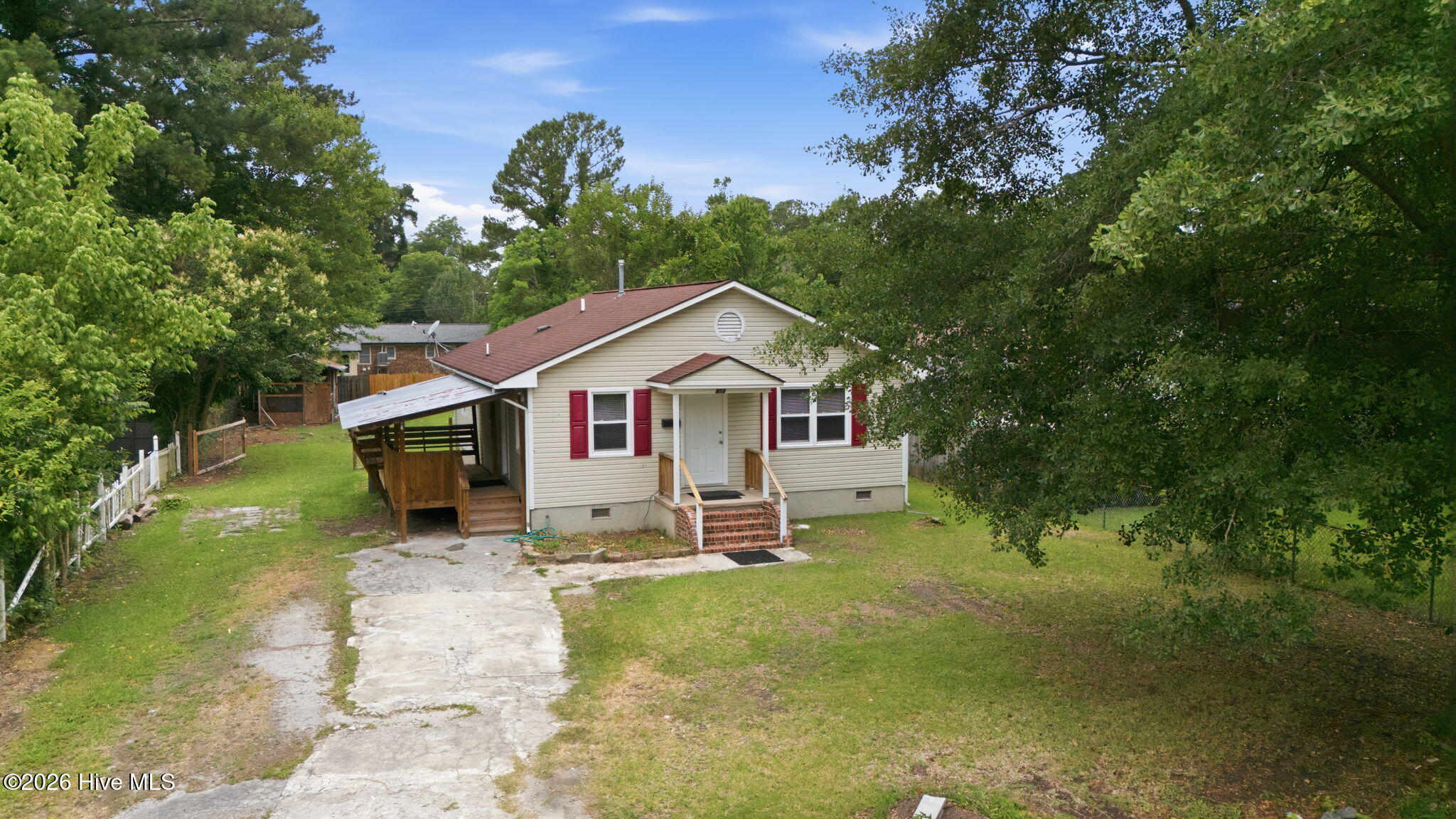 913 Fort Totten Drive