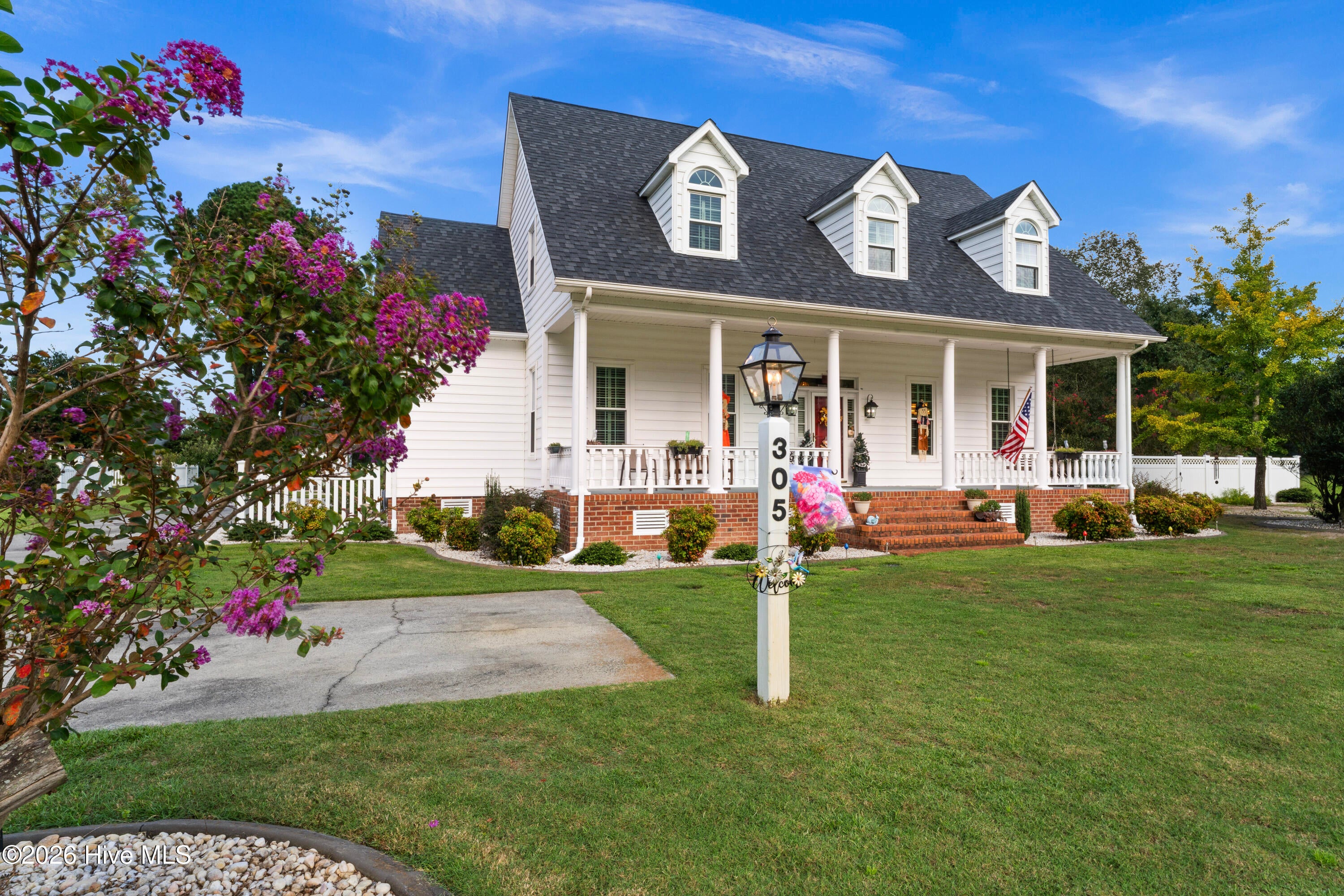 305 Fox Ridge Road