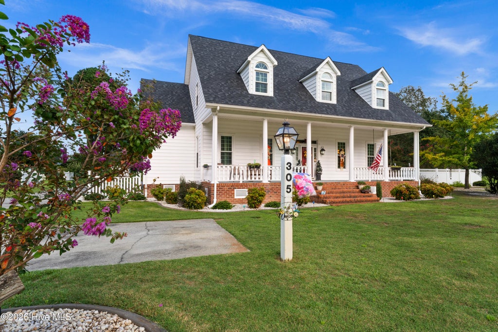 Photo of 305 Fox Ridge Road, Warsaw, NC 28398 (MLS # 100604070)