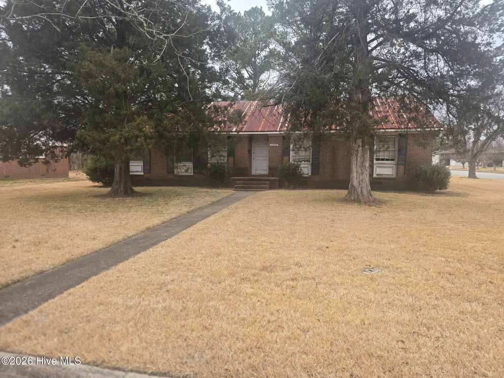 Photo of 1507 Laurel Street, New Bern, NC 28562 (MLS # 100555316)