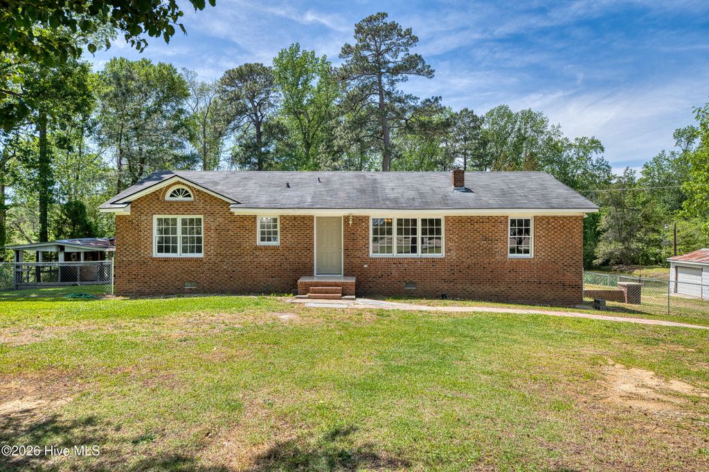 Photo of 1194 Felton Farm Road, Macclesfield, NC 27852 (MLS # 100571297)