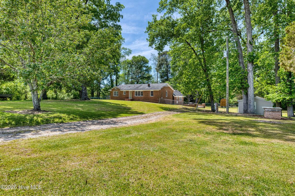 Photo of 1194 Felton Farm Road, Macclesfield, NC 27852 (MLS # 100571297)