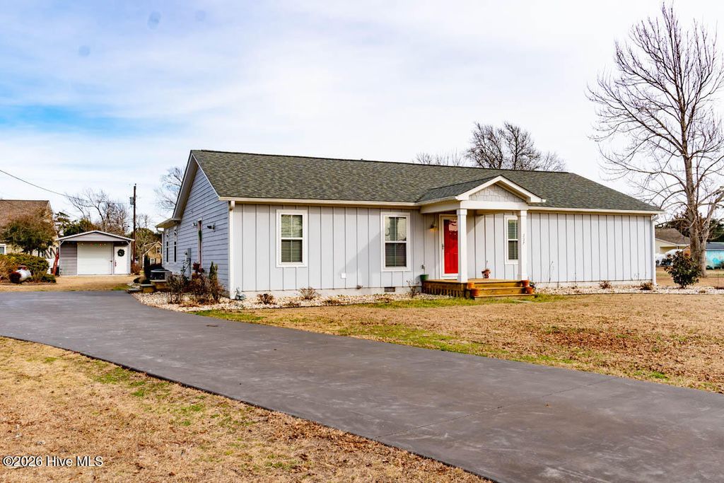 Photo of 307 Anita Forte Drive, Cape Carteret, NC 28584 (MLS # 100552226)