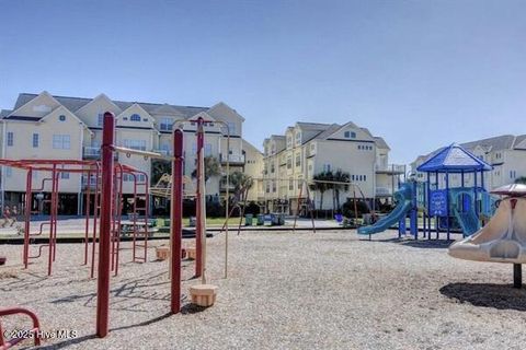 Tiny photo for 104 Summer Winds Place #104, Surf City, NC 28445 (MLS # 100546562)