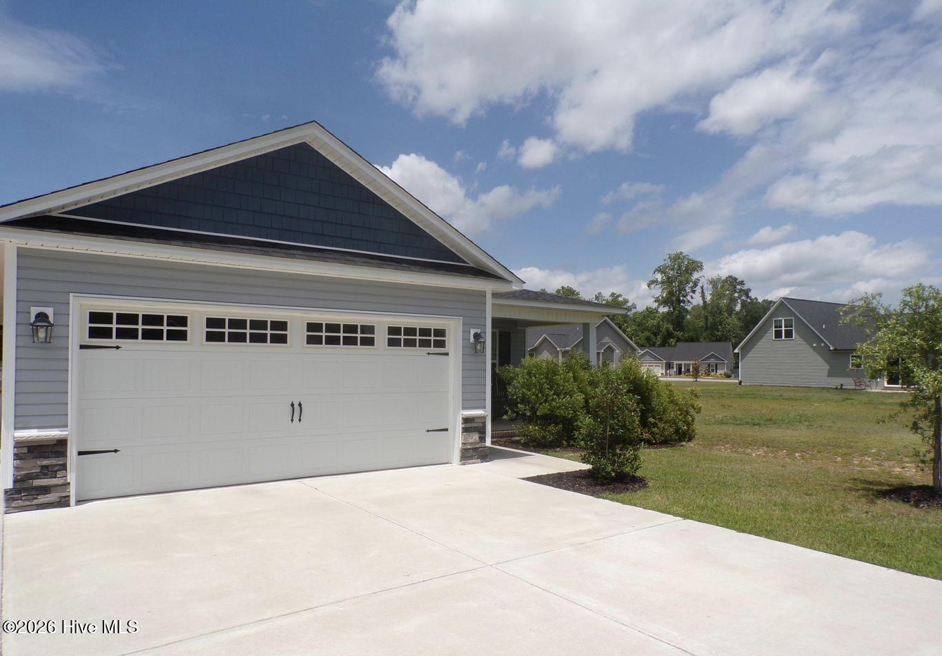 127 Waterford Way