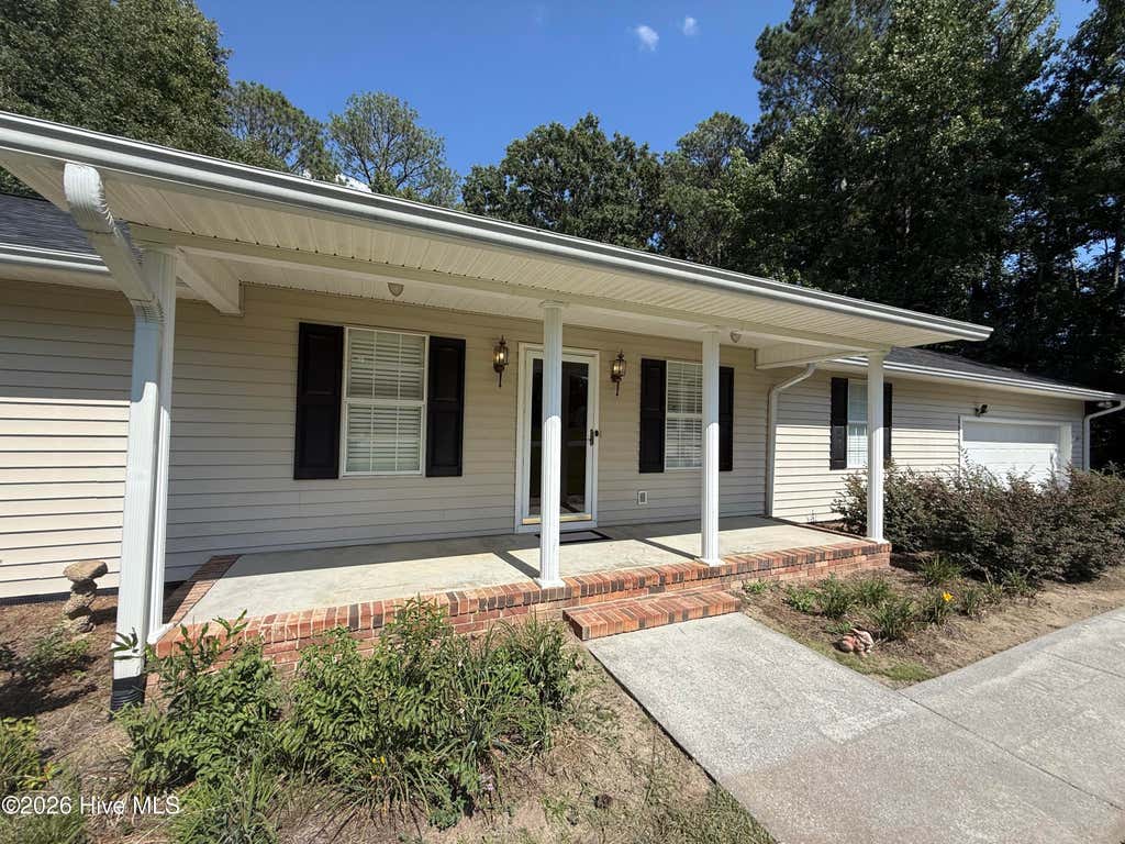 Photo of 422 King Lane, Thomson, GA 30824 (MLS # 100597047)