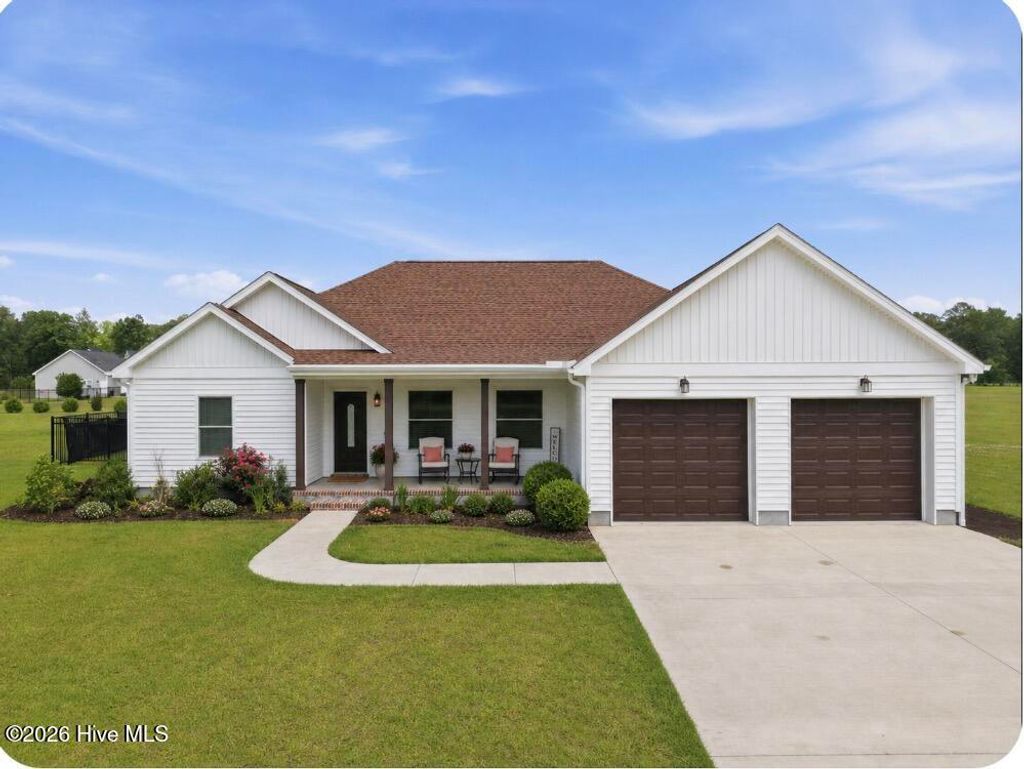 Photo of 139 Bridgewater Drive S, Bath, NC 27808 (MLS # 100571943)