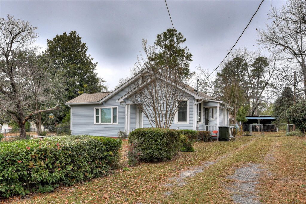 Photo of 211 W Hugh Street, North Augusta, SC 29841 (MLS # 550276)