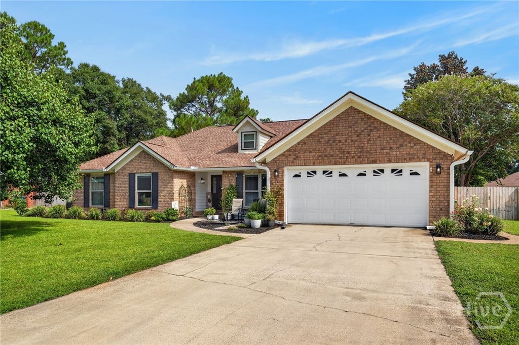 Photo of 522 Maxwelton Circle, Hinesville, GA 31313 (MLS # SA363520)