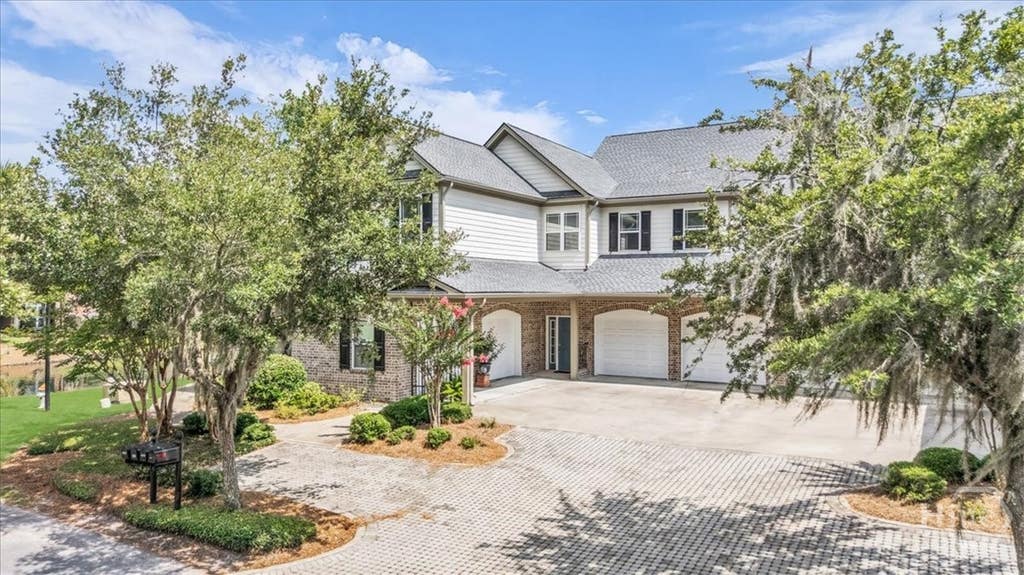 Photo of 1003 River Oaks Drive, Richmond Hill, GA 31324 (MLS # SA361981)