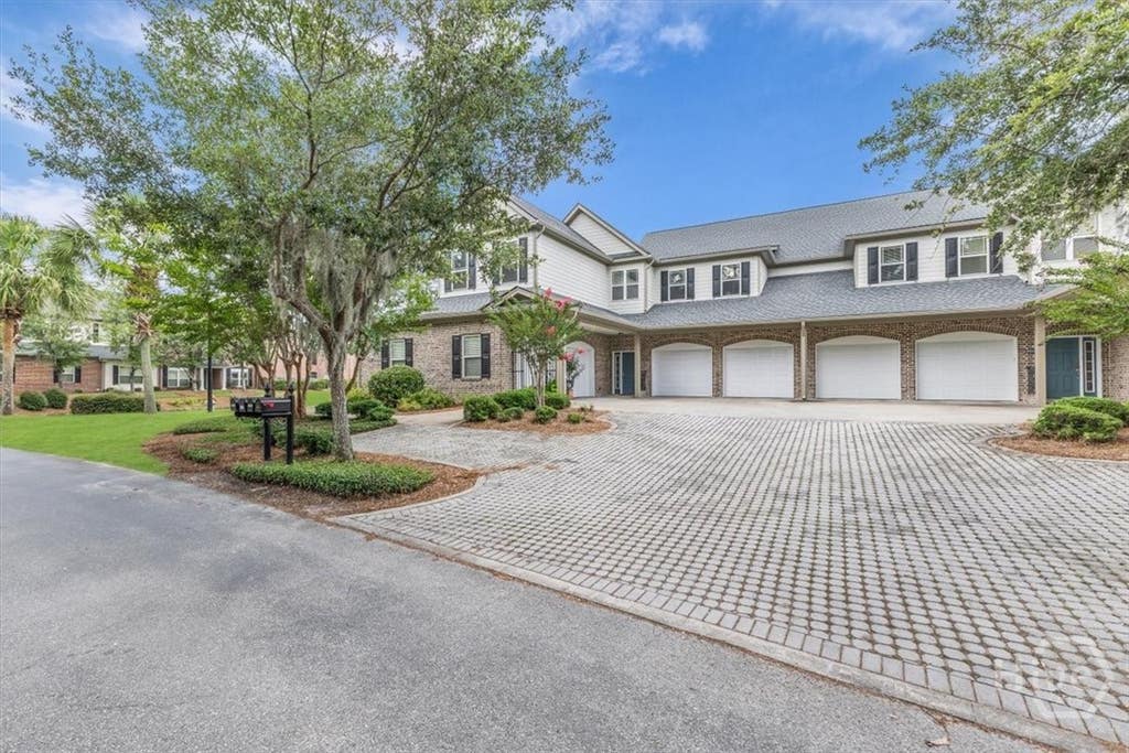 Photo of 1003 River Oaks Drive, Richmond Hill, GA 31324 (MLS # SA361981)