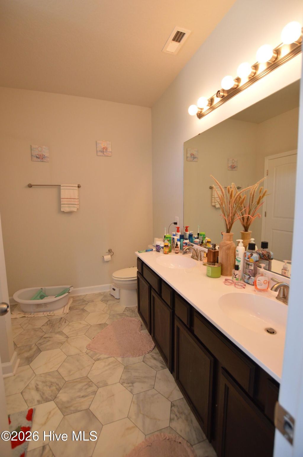 Photo of 307 Otis Cove, Jacksonville, NC 28546 (MLS # 100553003)