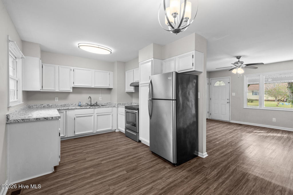 Photo of 113 Cardinal Road, Jacksonville, NC 28546 (MLS # 100609523)