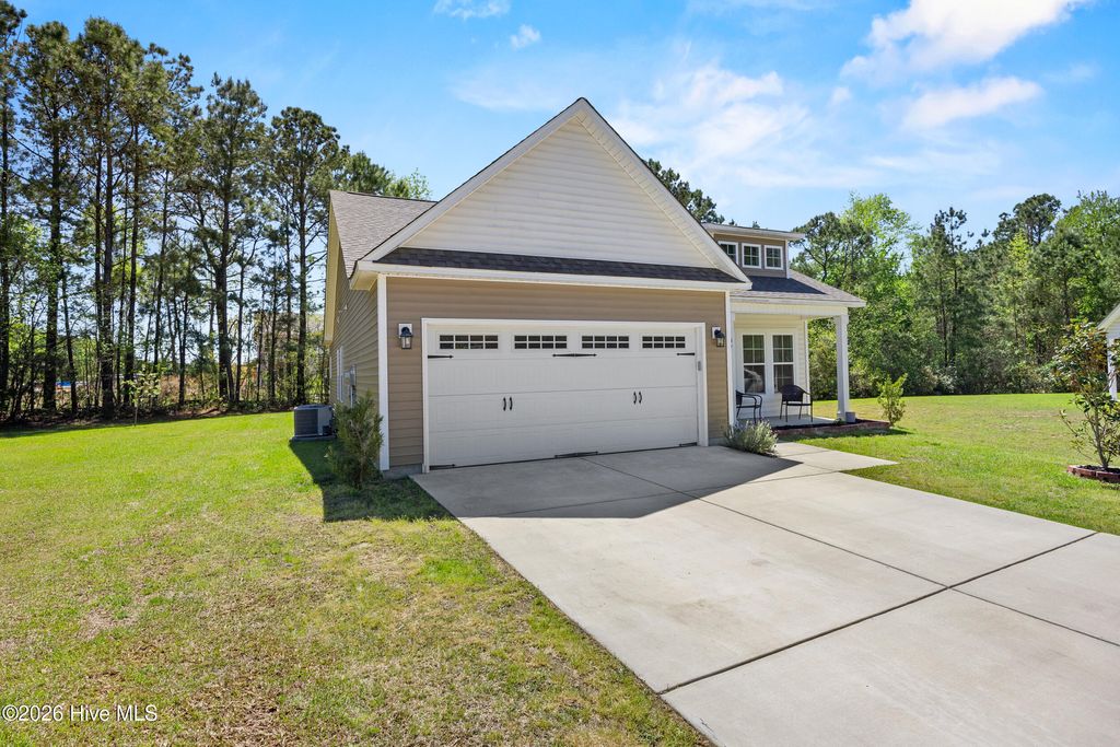 Photo of 107 Clymer Court, Hubert, NC 28539 (MLS # 100566658)