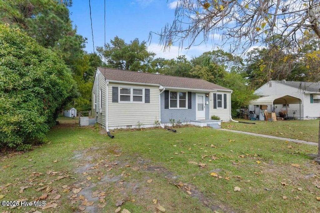Photo of 121 Bryan Street, Jacksonville, NC 28540 (MLS # 100586261)