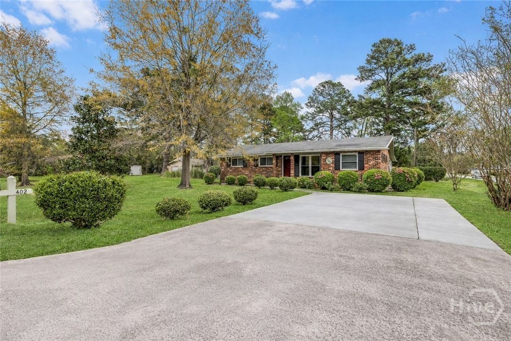 Photo of 402 N Sangrena Drive, Pooler, GA 31322 (MLS # SA351679)